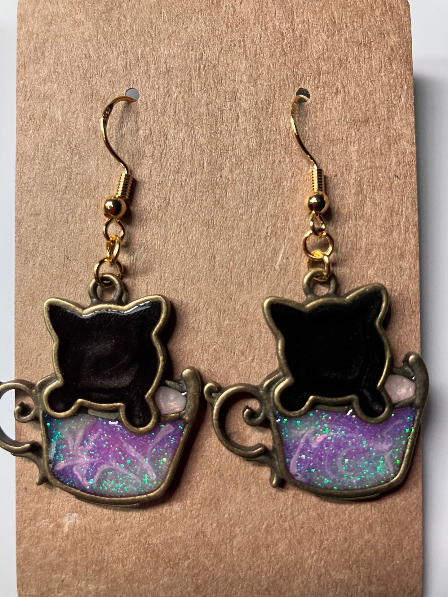 ****NEW**** Kitty earrings made with metal & UV resin