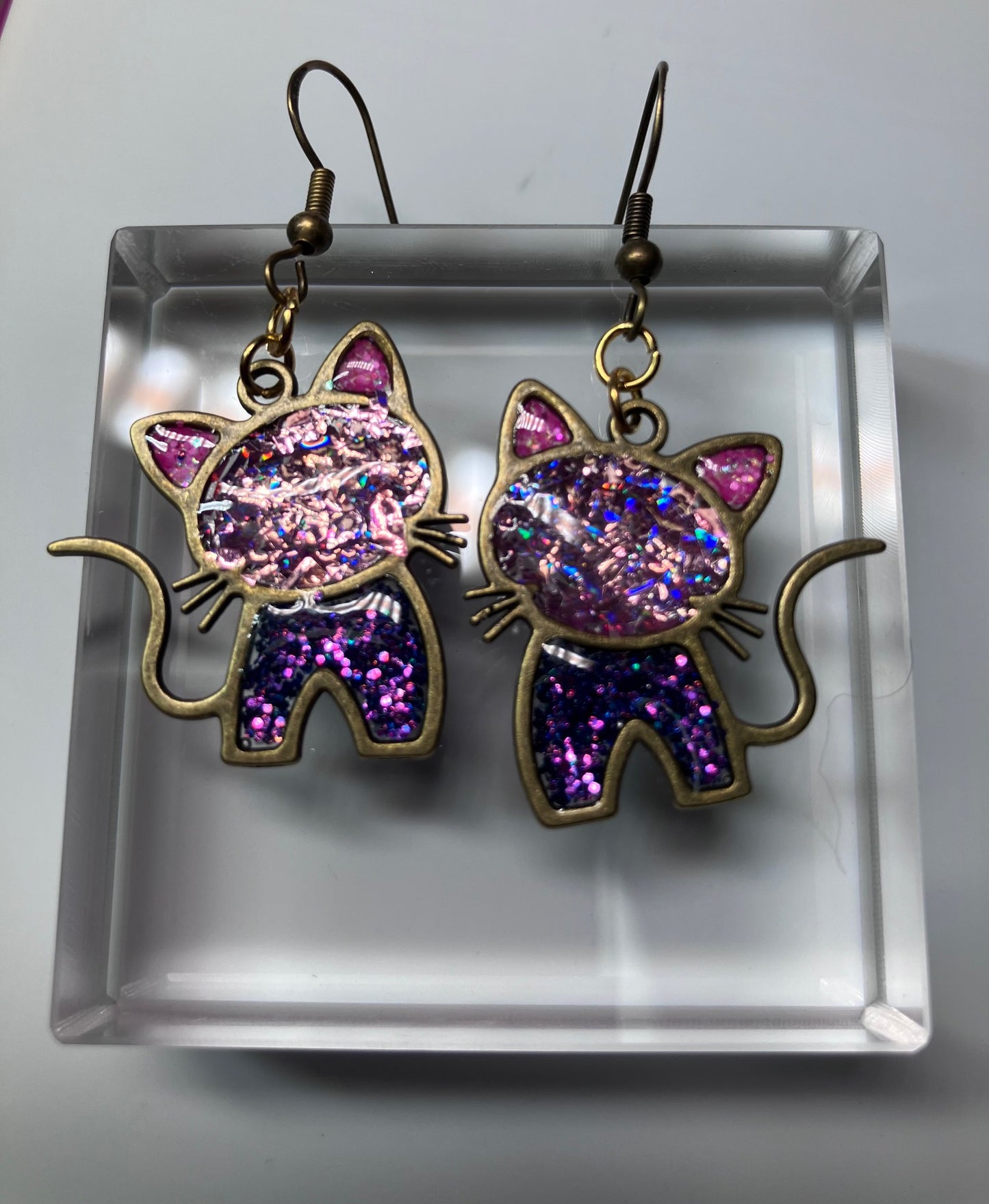 ****NEW**** Glitzy Kitty earrings made with metal & UV resin