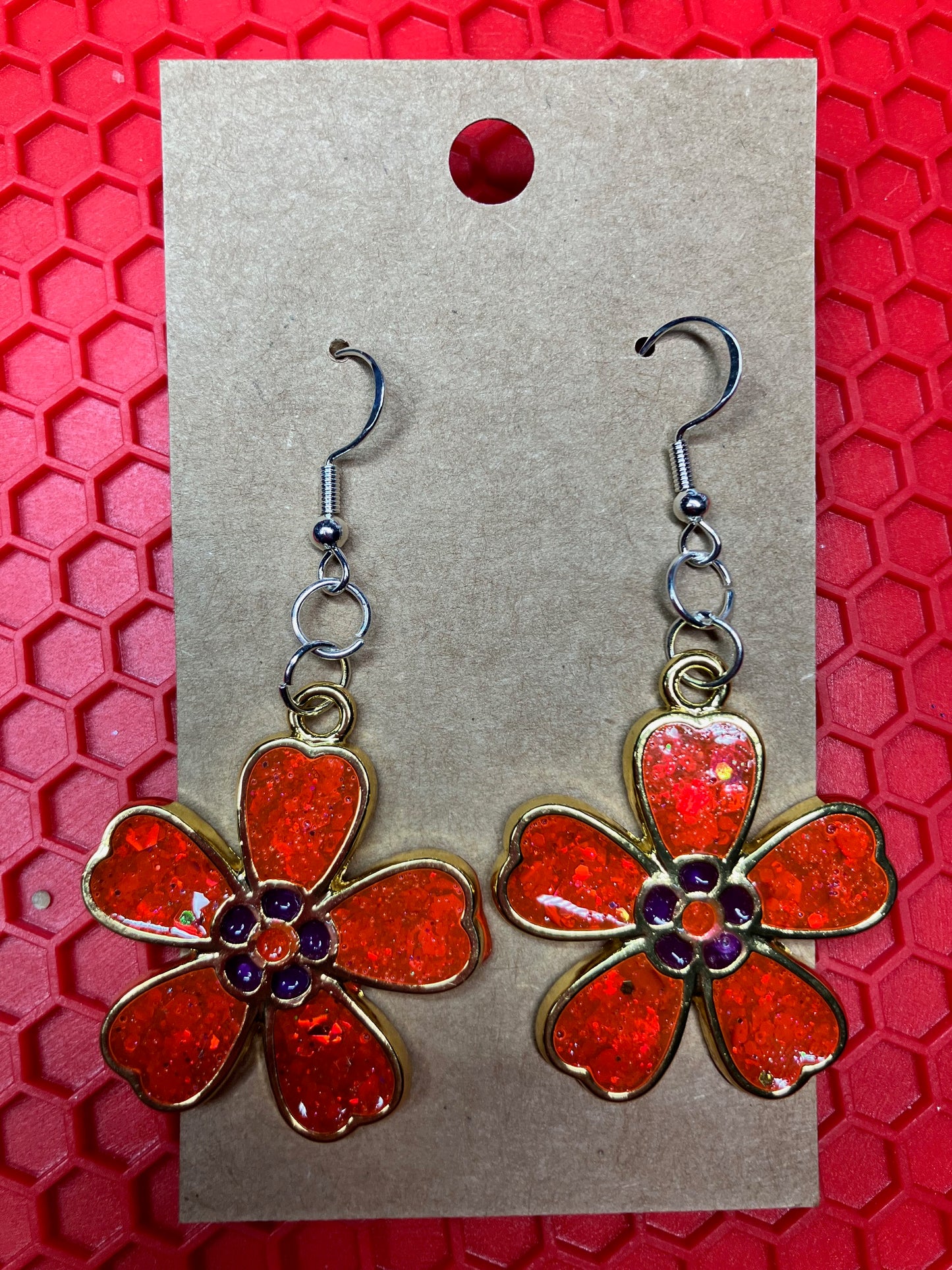 Bezel resin earrings