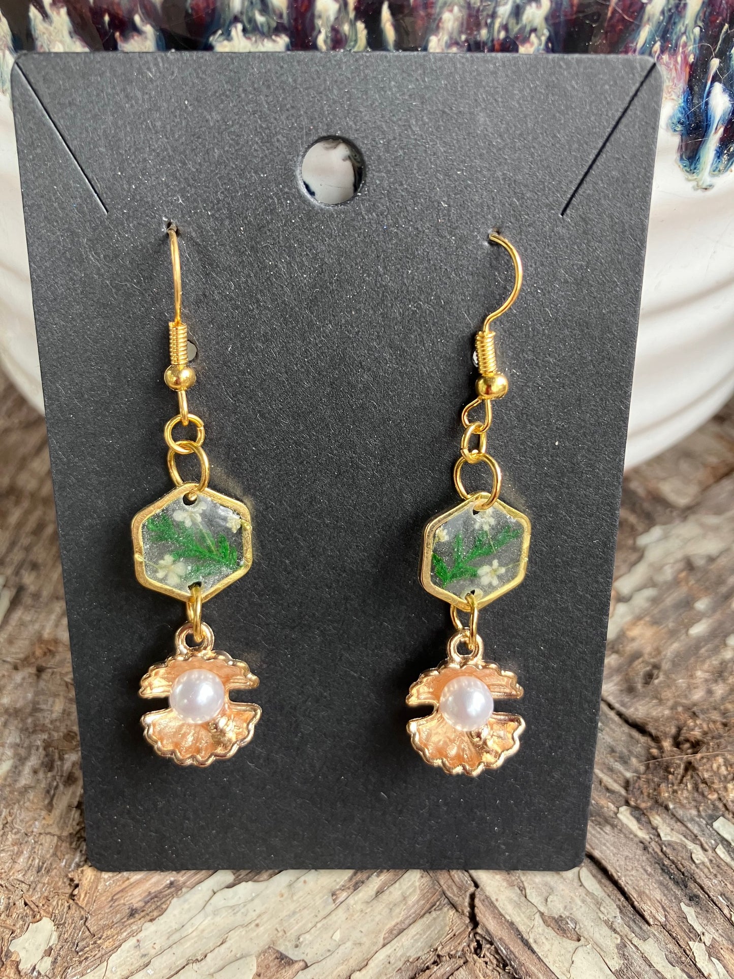 Pressed dried flowers in UV resin with clams & pearls earrings