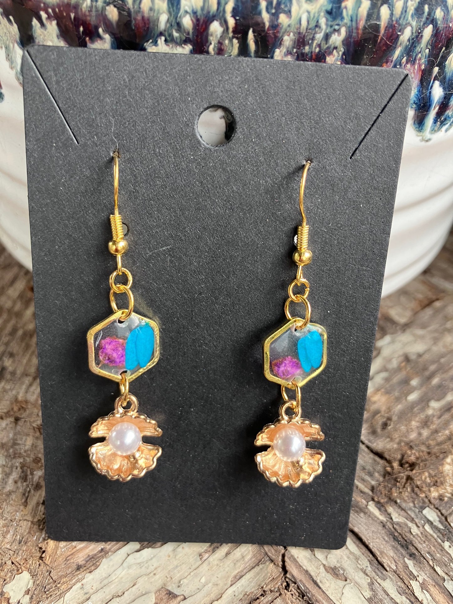 Pressed dried flowers in UV resin with clams & pearls earrings