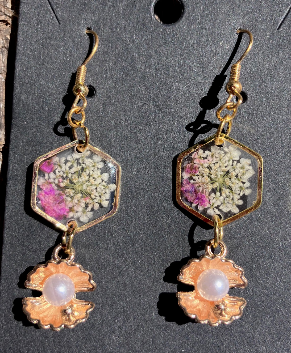 Pressed dried flowers in UV resin with clams & pearls earrings