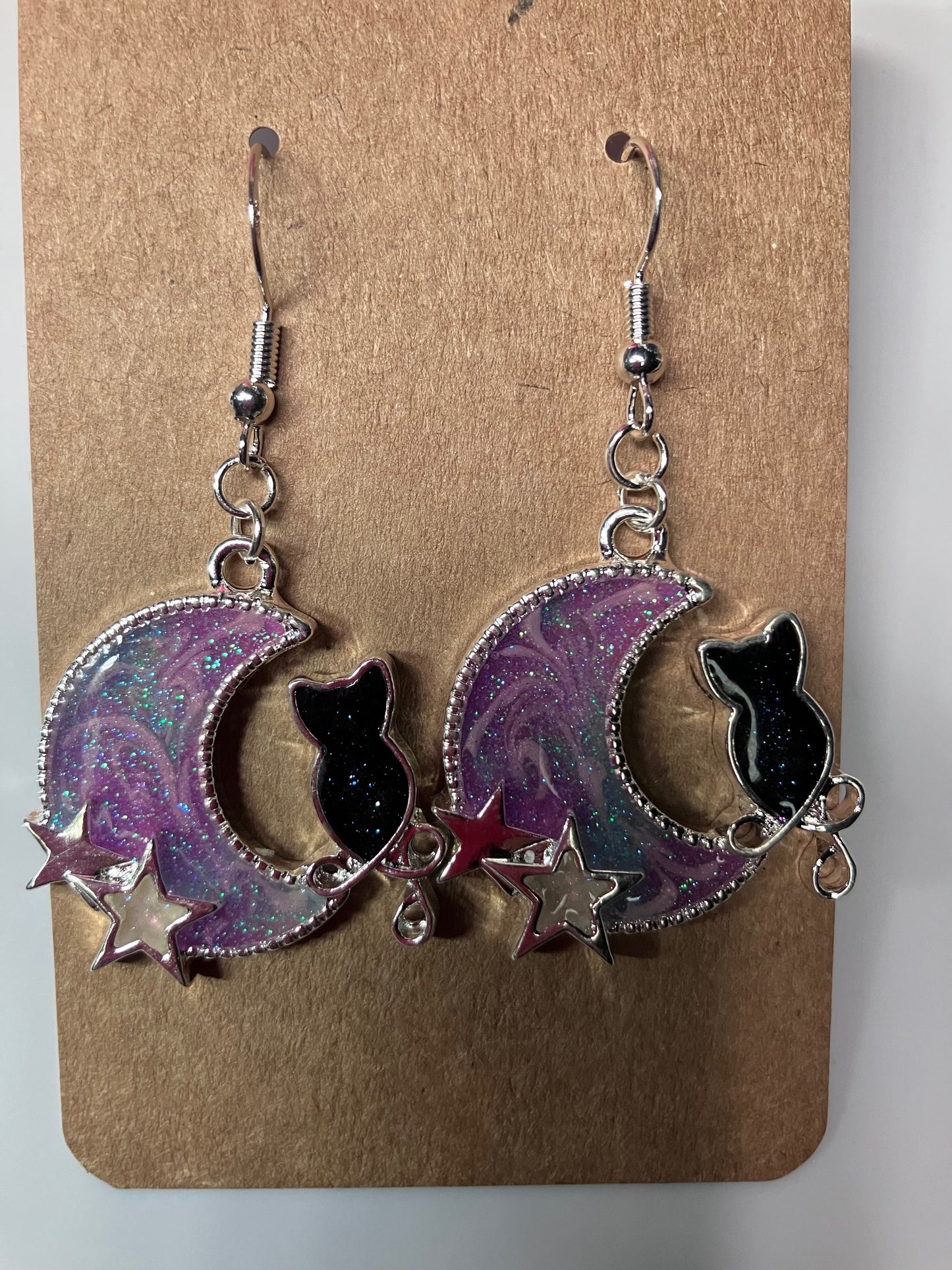 ******NEW****** Kitty earrings made with metal & UV resin