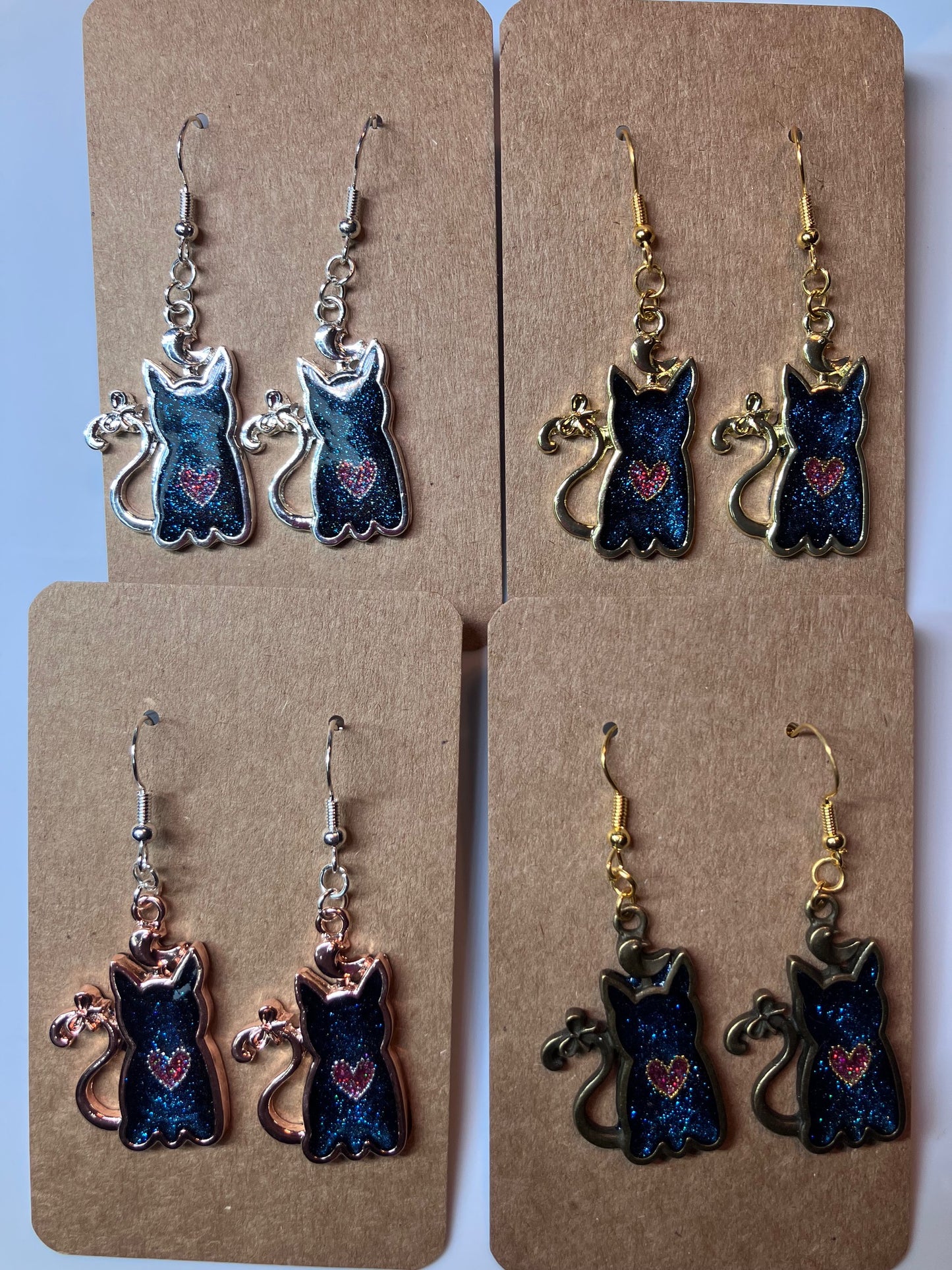 ******NEW****** Kitty earrings made with metal & UV resin