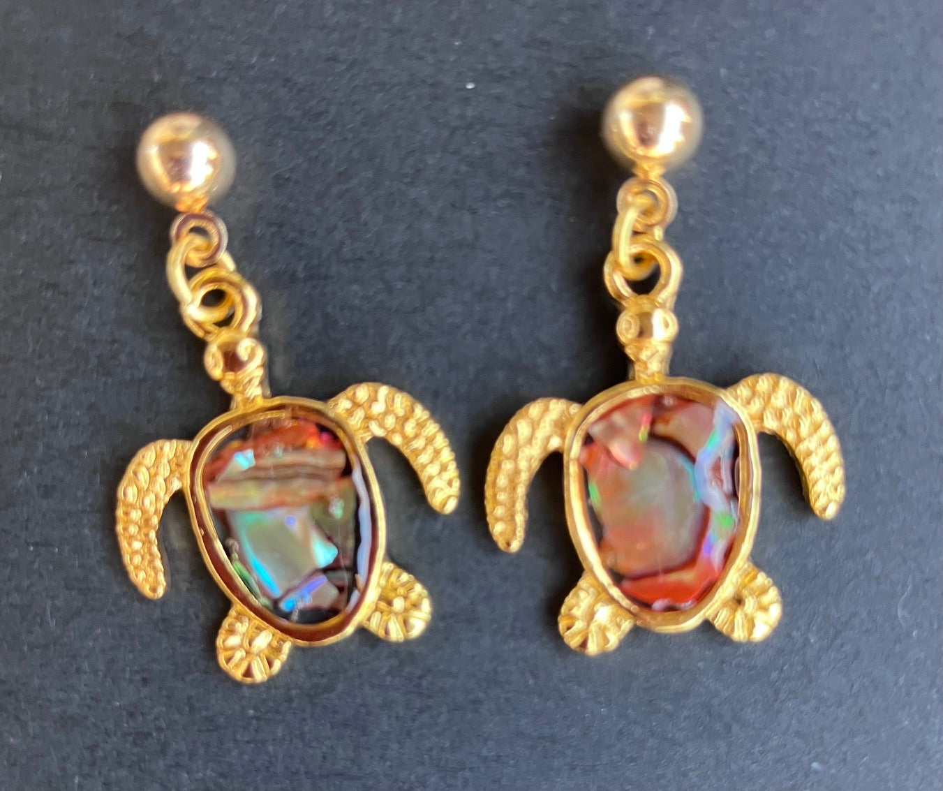 ******NEW****** Turtle earrings made with abalone shell