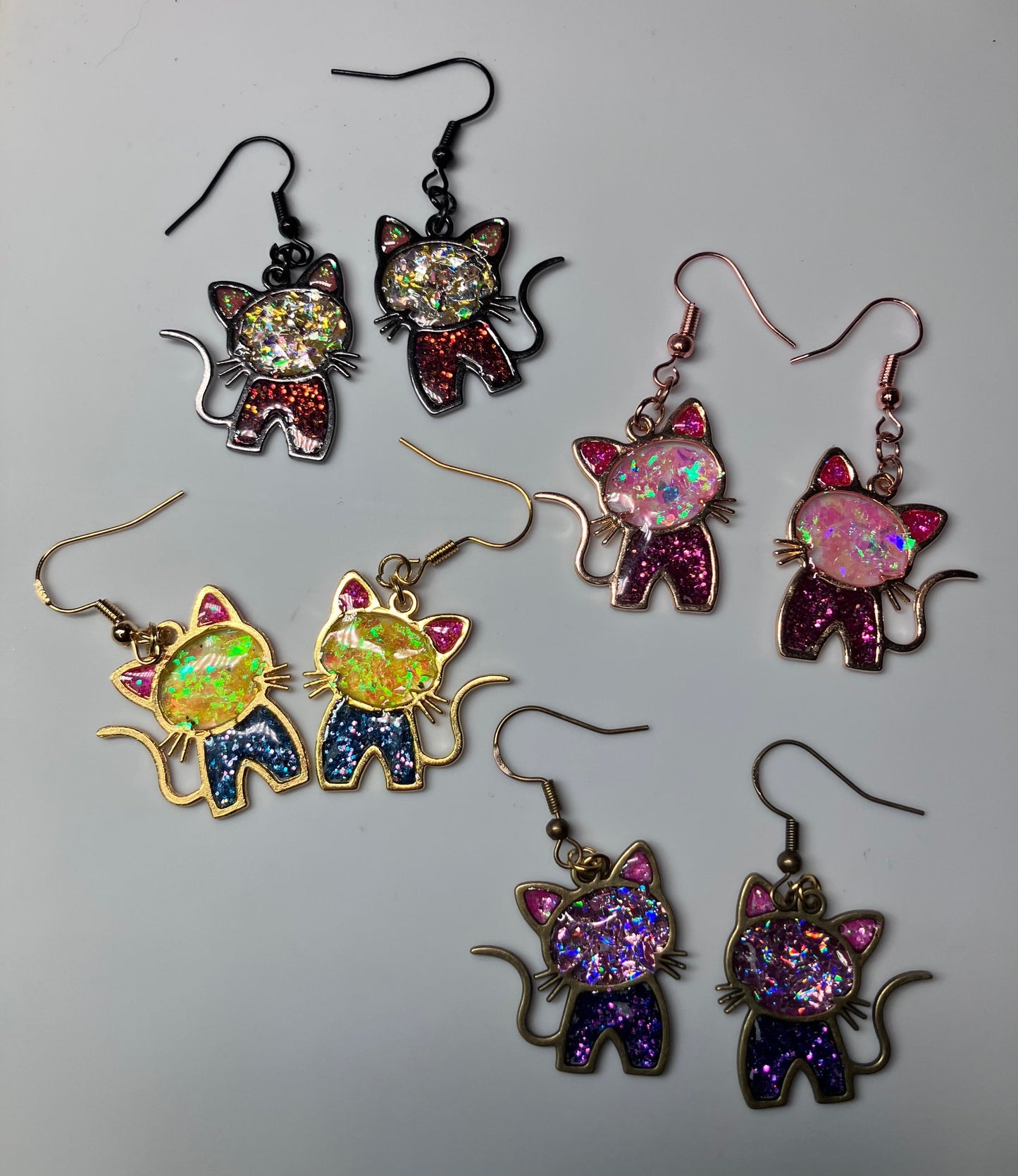 ****NEW**** Glitzy Kitty earrings made with metal & UV resin