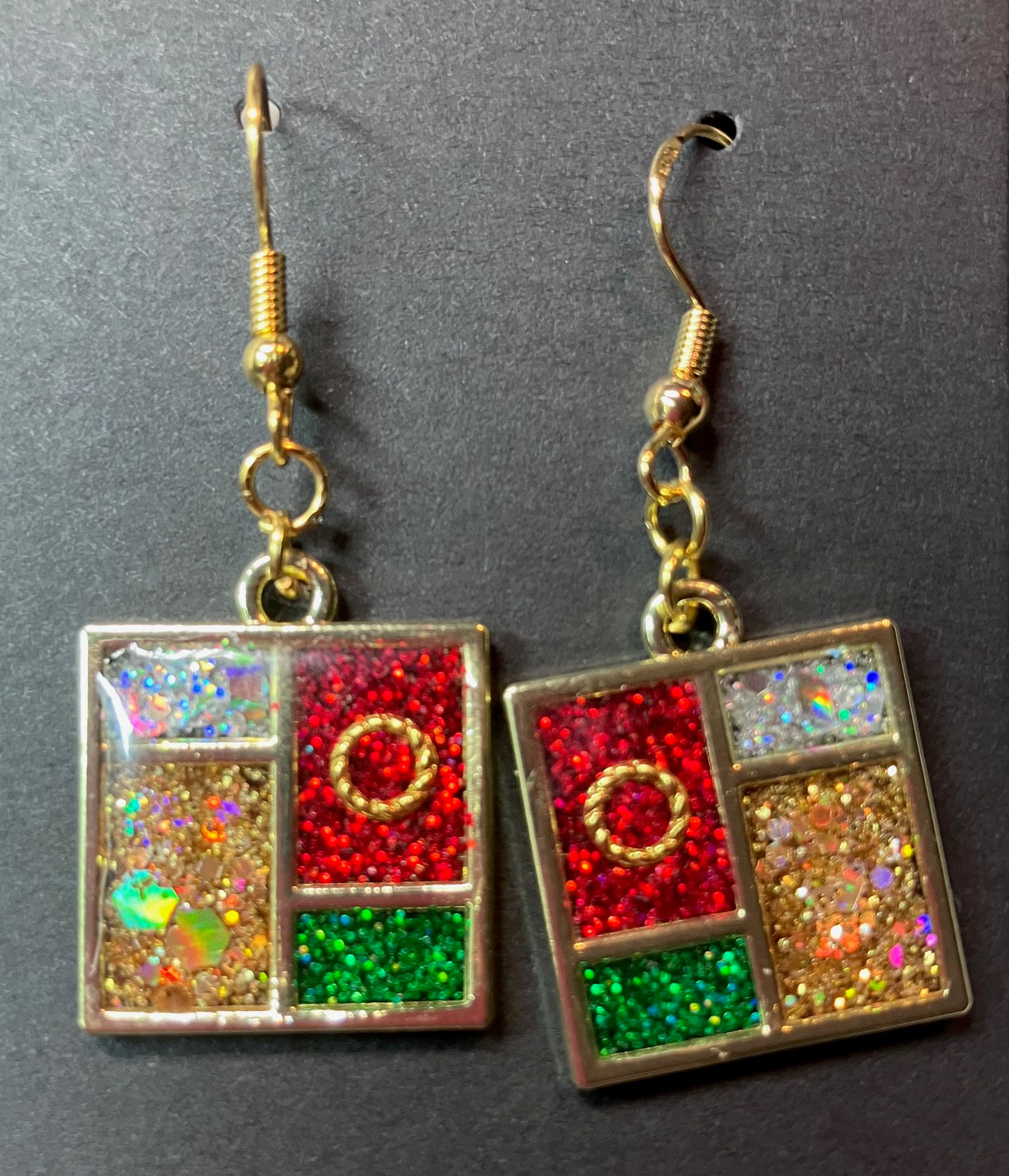 ****NEW**** Holiday glam earrings